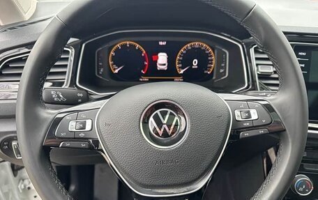 Volkswagen T-Roc I, 2022 год, 1 750 678 рублей, 10 фотография