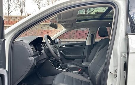 Volkswagen T-Roc I, 2022 год, 1 750 678 рублей, 8 фотография