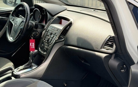 Opel Astra J, 2012 год, 715 000 рублей, 11 фотография