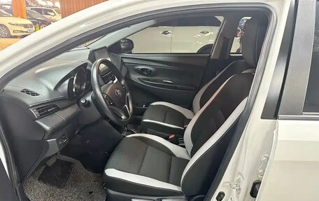 Toyota Yaris XP150 рестайлинг, 2022 год, 1 200 999 рублей, 4 фотография