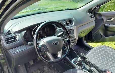 KIA Rio III рестайлинг, 2014 год, 690 000 рублей, 10 фотография