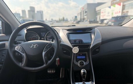 Hyundai Elantra V, 2012 год, 990 000 рублей, 8 фотография