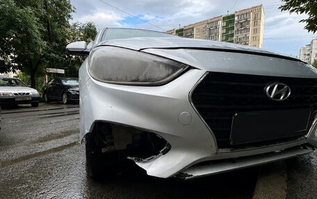 Hyundai Solaris II рестайлинг, 2018 год, 945 000 рублей, 4 фотография