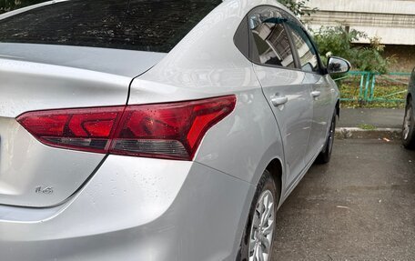 Hyundai Solaris II рестайлинг, 2018 год, 945 000 рублей, 8 фотография