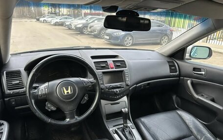 Honda Accord VII рестайлинг, 2006 год, 800 000 рублей, 22 фотография