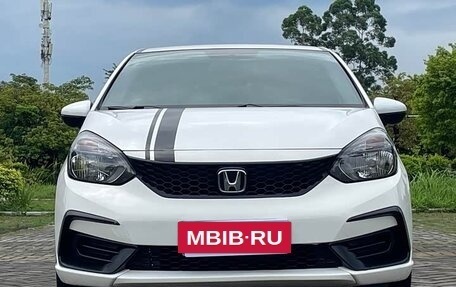Honda Fit, 2022 год, 1 060 000 рублей, 2 фотография