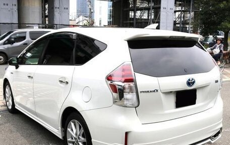 Toyota Prius Alpha I (ZVW40/41), 2021 год, 1 450 000 рублей, 3 фотография