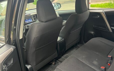 Toyota RAV4, 2019 год, 2 300 000 рублей, 11 фотография
