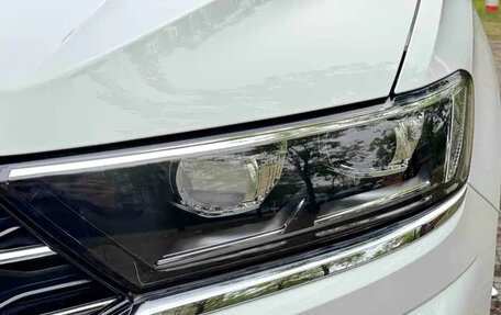 Volkswagen T-Roc I, 2023 год, 1 399 025 рублей, 4 фотография