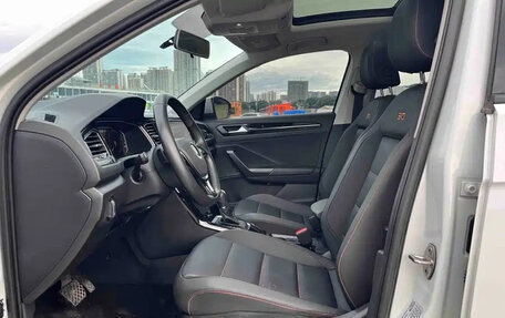 Volkswagen T-Roc I, 2023 год, 1 399 025 рублей, 7 фотография