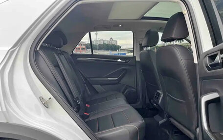 Volkswagen T-Roc I, 2023 год, 1 399 025 рублей, 10 фотография