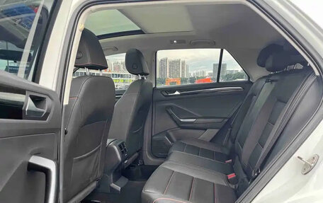 Volkswagen T-Roc I, 2023 год, 1 399 025 рублей, 11 фотография