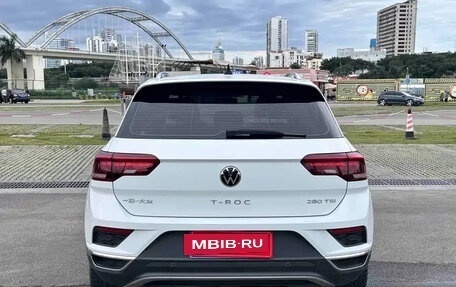 Volkswagen T-Roc I, 2023 год, 1 399 025 рублей, 12 фотография