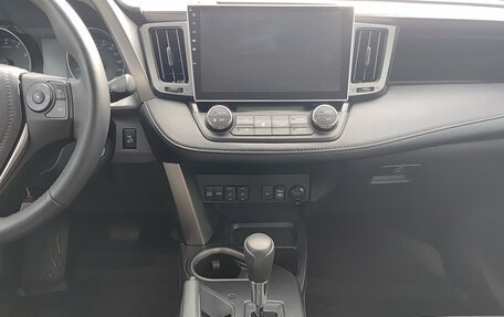 Toyota RAV4, 2017 год, 2 040 000 рублей, 18 фотография