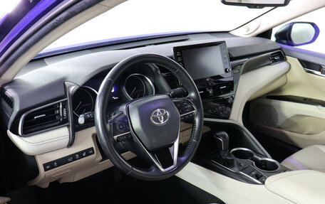 Toyota Camry, 2021 год, 3 347 000 рублей, 10 фотография