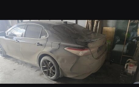 Toyota Camry, 2021 год, 2 000 000 рублей, 8 фотография
