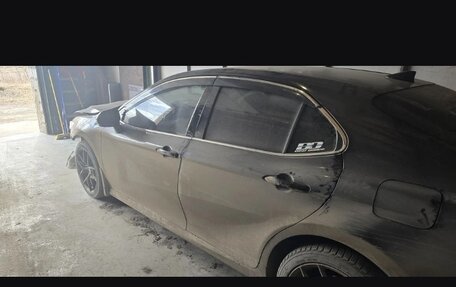 Toyota Camry, 2021 год, 2 000 000 рублей, 5 фотография