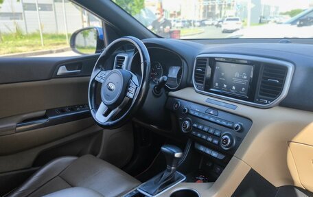 KIA Sportage IV рестайлинг, 2018 год, 2 360 000 рублей, 10 фотография
