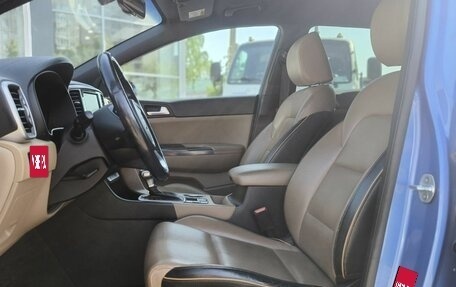 KIA Sportage IV рестайлинг, 2018 год, 2 360 000 рублей, 9 фотография