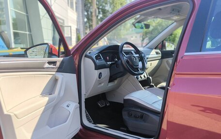 Volkswagen Tiguan II, 2020 год, 2 850 000 рублей, 8 фотография