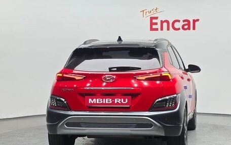 Hyundai Kona I, 2022 год, 1 775 000 рублей, 4 фотография
