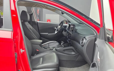 Hyundai Kona I, 2022 год, 1 775 000 рублей, 10 фотография