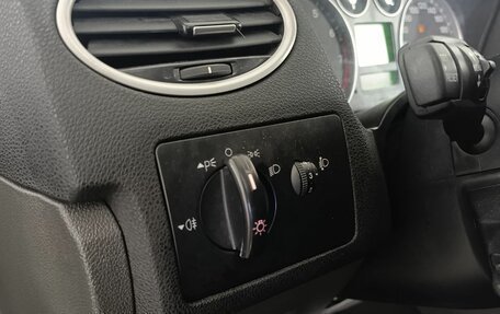 Ford Focus II рестайлинг, 2006 год, 320 000 рублей, 12 фотография