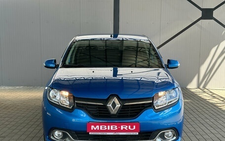 Renault Logan II, 2017 год, 1 085 000 рублей, 2 фотография