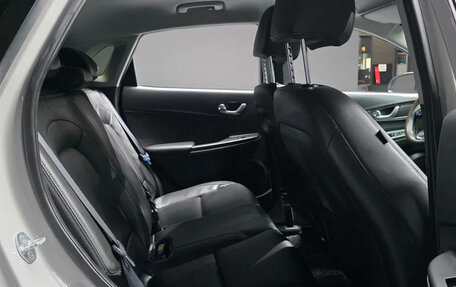 Hyundai Kona I, 2022 год, 1 792 400 рублей, 8 фотография