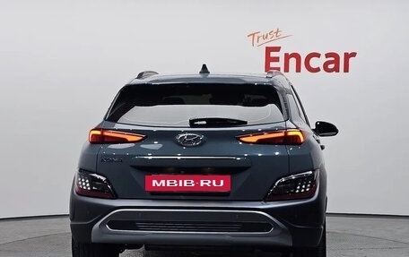 Hyundai Kona I, 2022 год, 1 798 000 рублей, 4 фотография