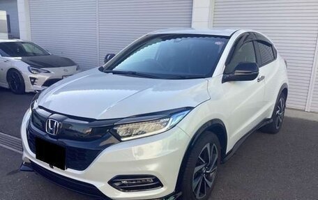 Honda Vezel, 2021 год, 1 258 000 рублей, 1 фотография