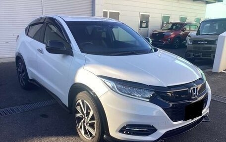 Honda Vezel, 2021 год, 1 258 000 рублей, 3 фотография