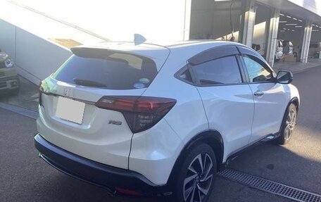 Honda Vezel, 2021 год, 1 258 000 рублей, 4 фотография