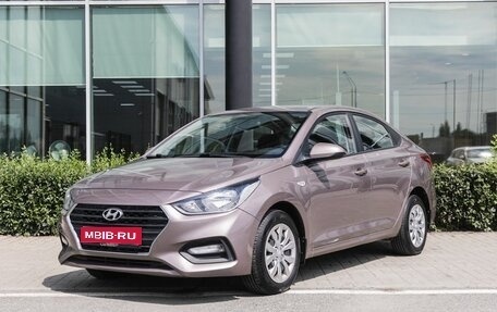 Hyundai Solaris II рестайлинг, 2018 год, 1 350 000 рублей, 1 фотография