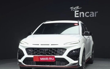 Hyundai Kona I, 2022 год, 2 100 000 рублей, 1 фотография