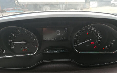 Peugeot 2008 II, 2014 год, 570 000 рублей, 9 фотография