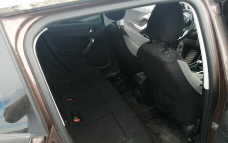 Peugeot 2008 II, 2014 год, 570 000 рублей, 15 фотография
