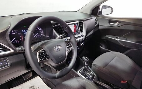 Hyundai Solaris II рестайлинг, 2017 год, 1 188 000 рублей, 22 фотография