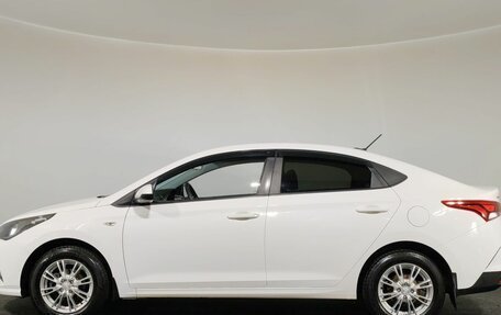 Hyundai Solaris II рестайлинг, 2022 год, 1 590 000 рублей, 8 фотография