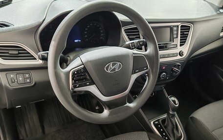 Hyundai Solaris II рестайлинг, 2022 год, 1 590 000 рублей, 12 фотография