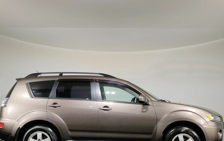Mitsubishi Outlander III рестайлинг 3, 2011 год, 950 000 рублей, 4 фотография