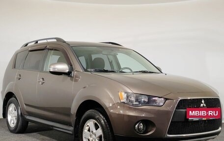 Mitsubishi Outlander III рестайлинг 3, 2011 год, 950 000 рублей, 3 фотография