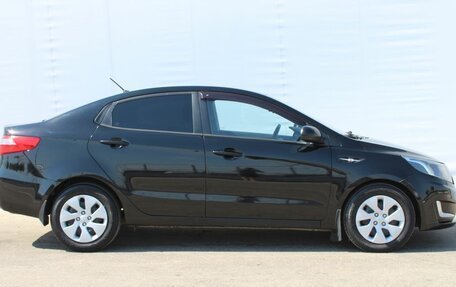 KIA Rio III рестайлинг, 2013 год, 825 000 рублей, 4 фотография