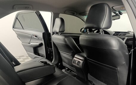 Toyota Camry, 2017 год, 2 075 000 рублей, 19 фотография