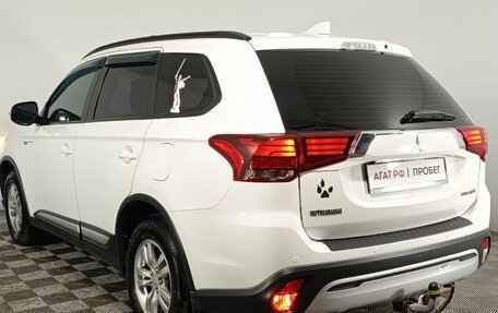 Mitsubishi Outlander III рестайлинг 3, 2019 год, 2 055 000 рублей, 5 фотография