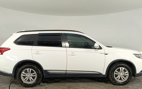 Mitsubishi Outlander III рестайлинг 3, 2019 год, 2 055 000 рублей, 8 фотография