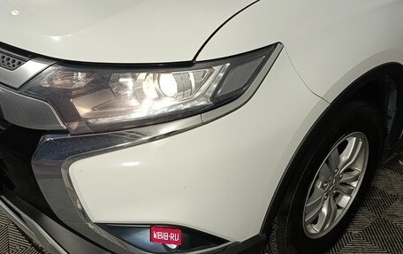Mitsubishi Outlander III рестайлинг 3, 2019 год, 2 055 000 рублей, 24 фотография