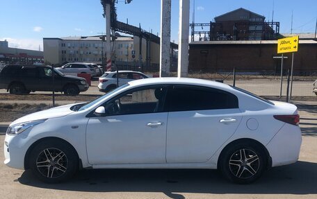 KIA Rio IV, 2017 год, 600 000 рублей, 2 фотография