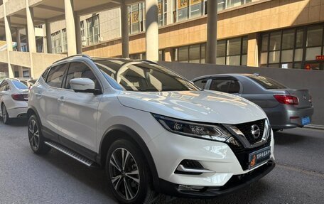 Nissan Qashqai, 2022 год, 1 810 000 рублей, 3 фотография