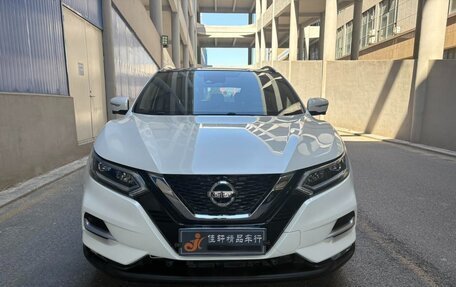 Nissan Qashqai, 2022 год, 1 810 000 рублей, 2 фотография